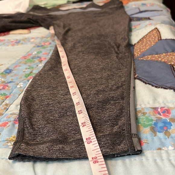 Lululemon Light Speed Tights - Picture 15 of 15